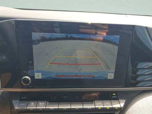 Used 2026 Toyota Camry LE w/ Convenience Package FWD image 17