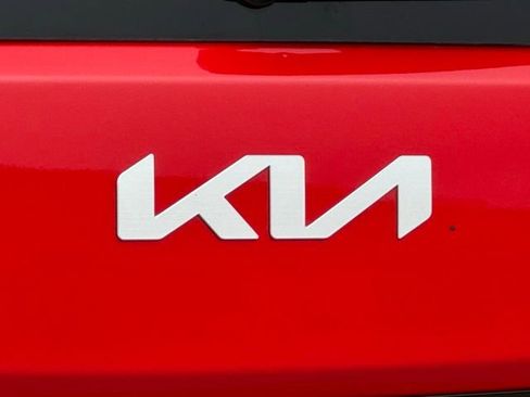 Used 2024 Kia Soul LX w/ Option Group 015 FWD image 13