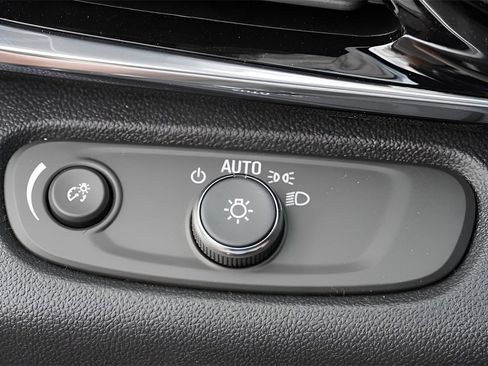 New 2026 Buick Envista Sport Touring w/ Convenience I Package image 18