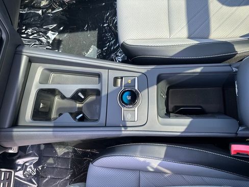 New 2026 Volkswagen Tiguan SE R-Line AWD/4WD image 12