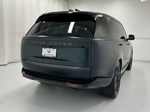 Used 2026 Land Rover Range Rover Long Wheelbase SE AWD/4WD image 6