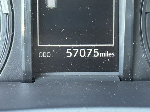 Certified 2024 Toyota 4Runner SR5 AWD/4WD image 31