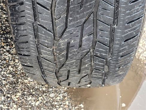 Used 2025 Buick Enclave Avenir image 11