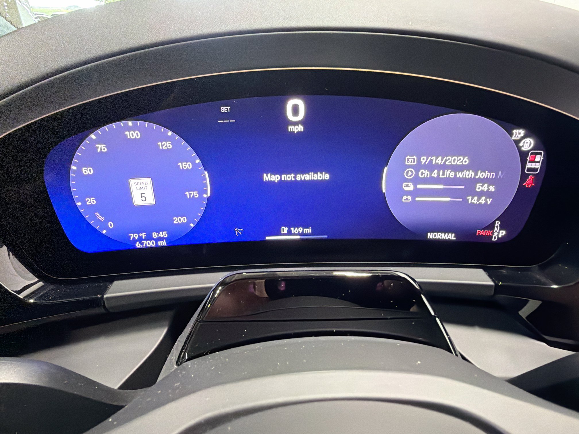 Certified 2026 Porsche Macan 4S Electric AWD/4WD image 41