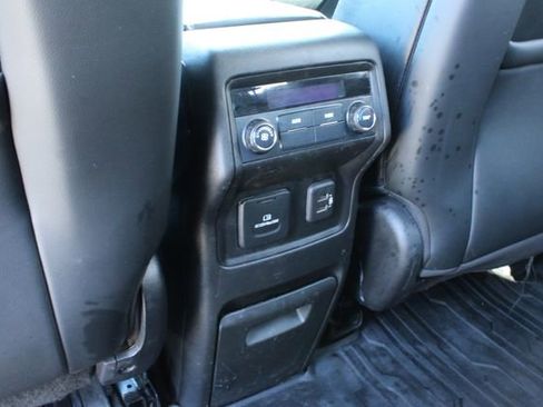Used 2019 GMC Acadia SLT AWD/4WD image 32