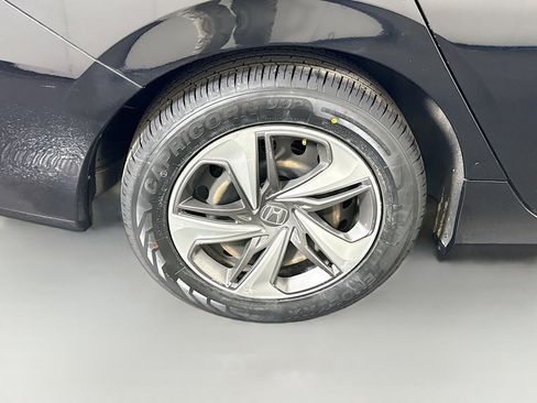 Used 2020 Honda Civic LX image 32