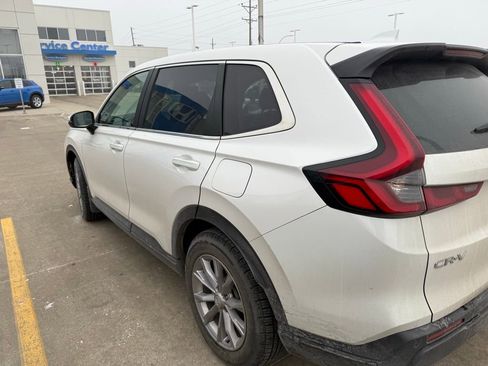 Used 2023 Honda CR-V EX-L image 7