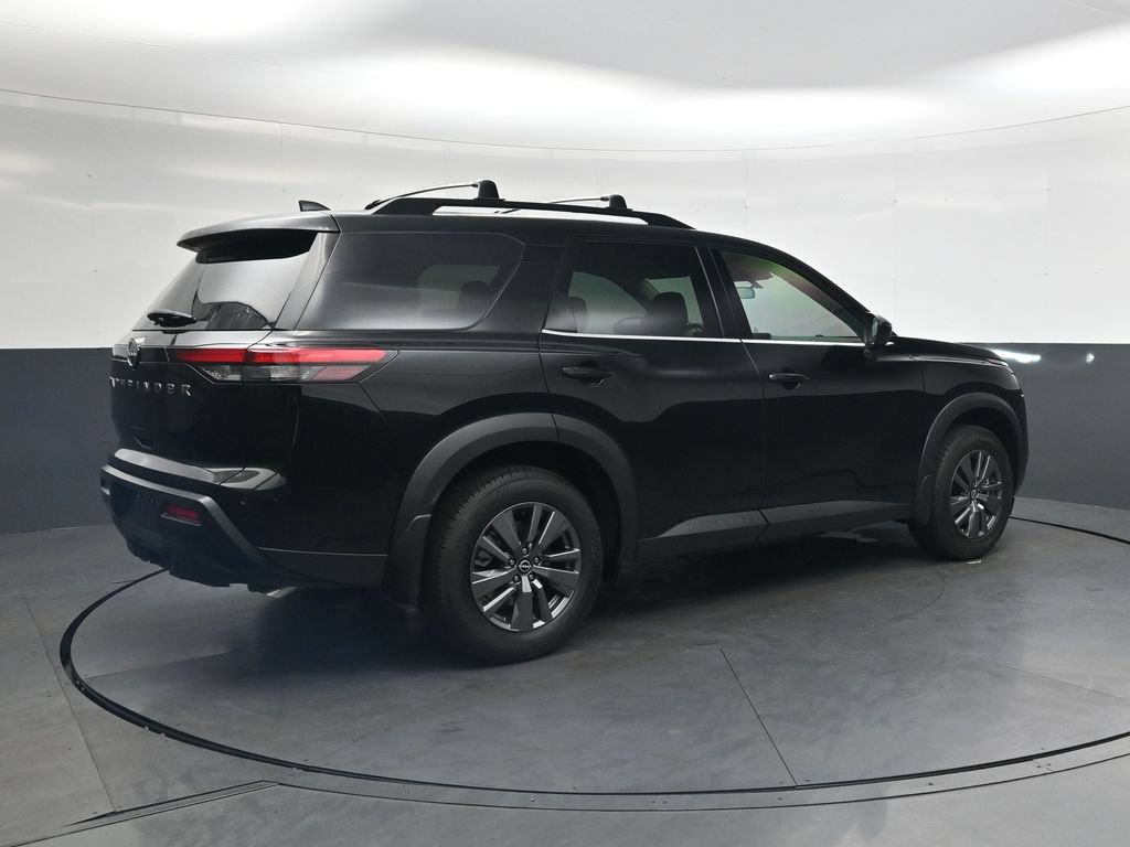 New 2026 Nissan Pathfinder SV w/ SV Premium Package FWD image 5