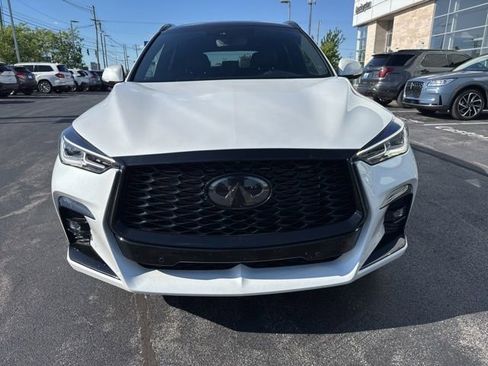 Used 2025 INFINITI QX50 Sport AWD/4WD image 2