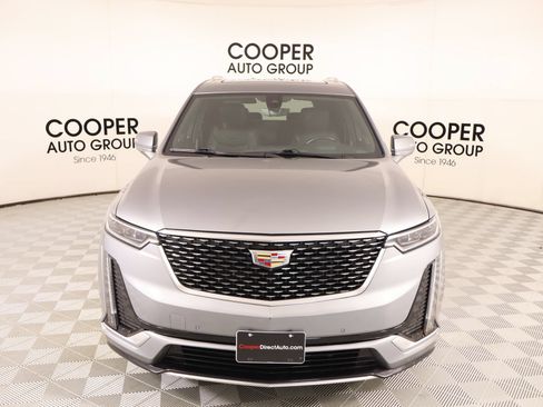Used 2024 Cadillac XT6 Premium Luxury w/ Technology Package FWD image 9