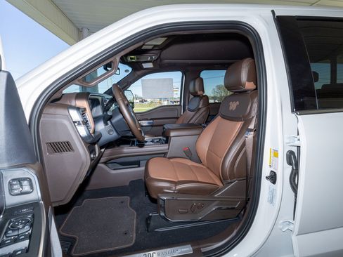 New 2025 Ford F250 King Ranch w/ Chrome Package AWD/4WD image 10