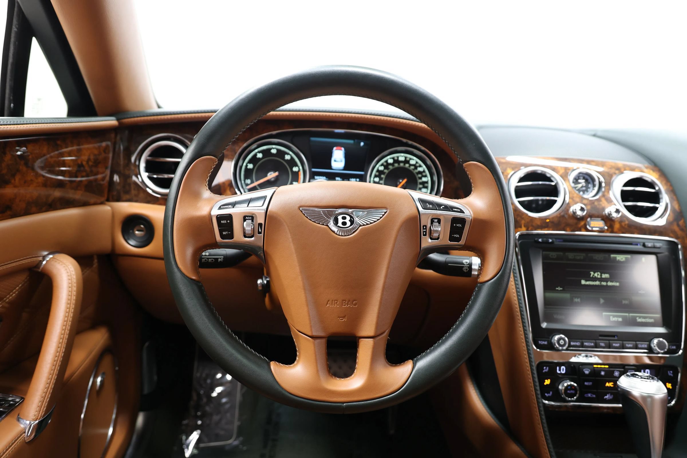 Used 2016 Bentley Flying Spur W12 AWD/4WD image 22