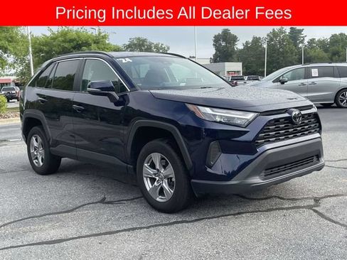 Used 2024 Toyota RAV4 XLE AWD/4WD image 7