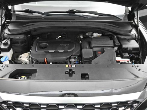 Used 2020 Hyundai Santa Fe SE image 24