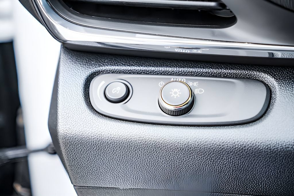 New 2026 Buick Envista Sport Touring w/ Convenience I Package FWD image 18