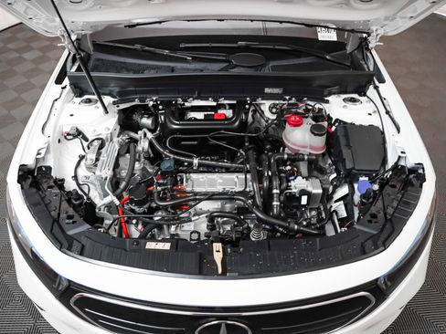 Certified 2023 Mercedes-Benz EQB 300 300 4MATIC image 4