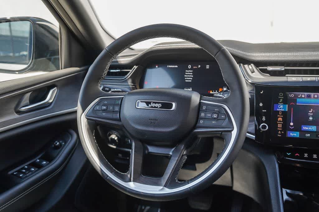 Used 2026 Jeep Grand Cherokee L 4WD image 15