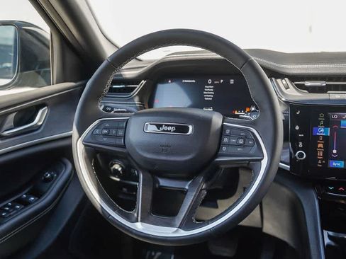 Used 2026 Jeep Grand Cherokee L 4WD image 15