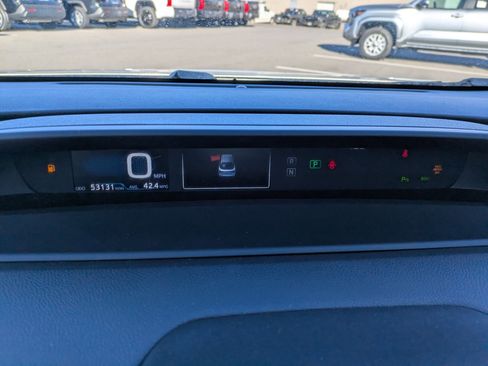 Used 2019 Toyota Prius AWD image 10
