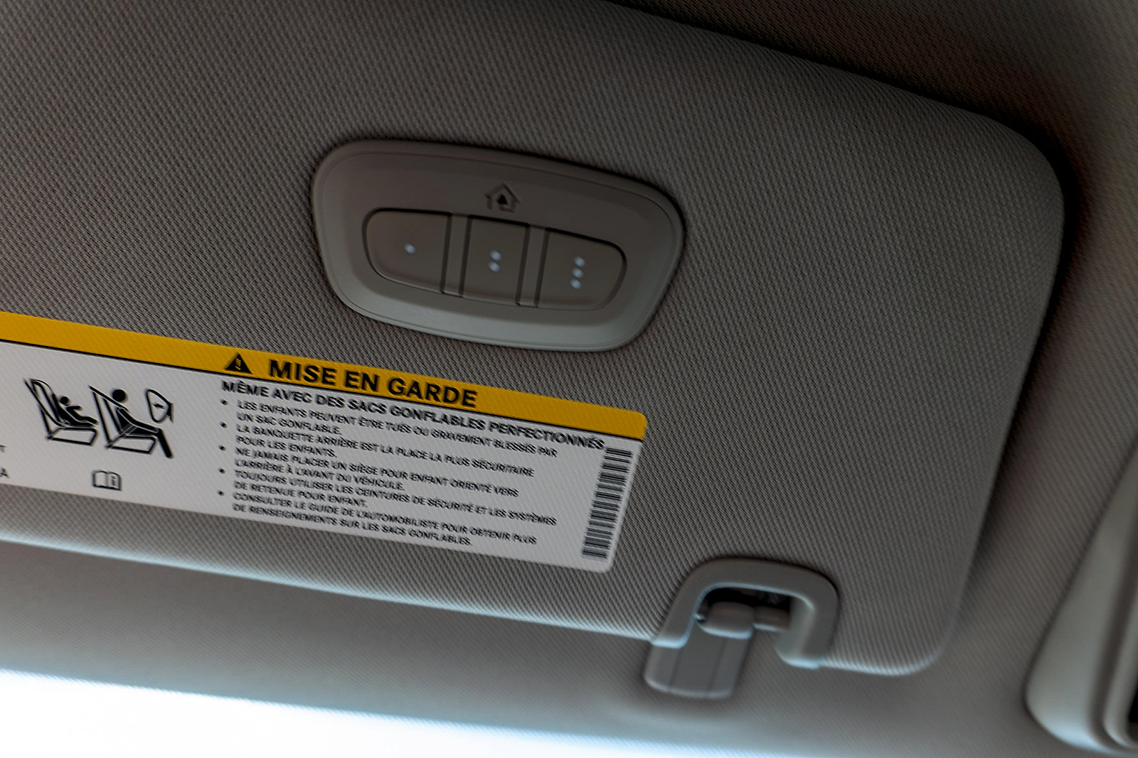 Used 2023 Chrysler Pacifica Limited FWD image 41