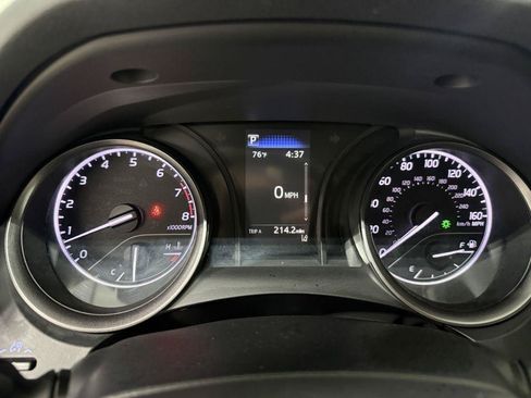 Used 2021 Toyota Camry SE FWD image 15