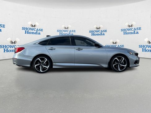 Used 2022 Honda Accord Sport image 9