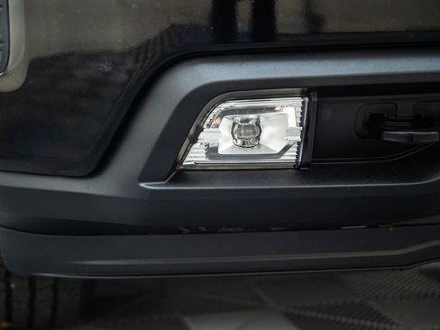 Used 2019 Chevrolet Silverado 1500 RST AWD/4WD image 13