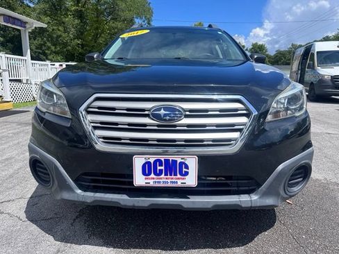 Used 2017 Subaru Outback 2.5i AWD/4WD image 2