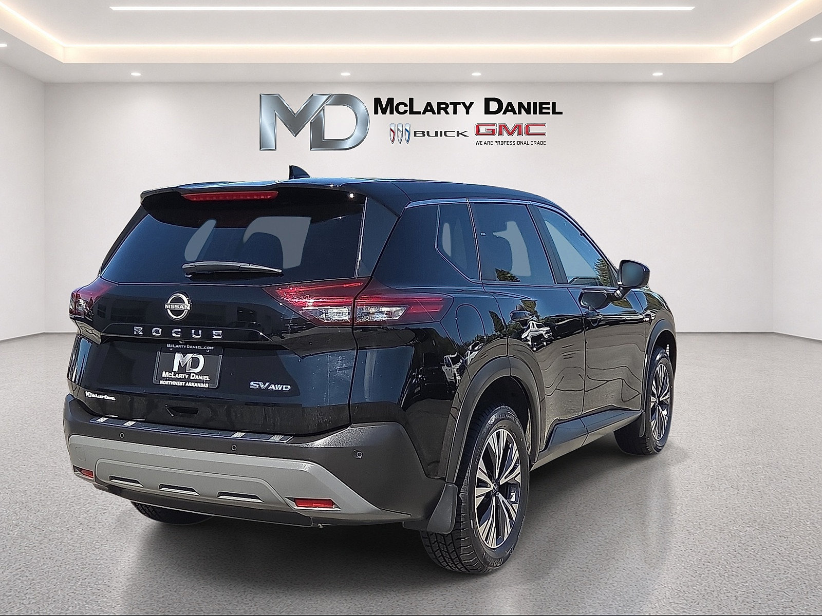 Used 2023 Nissan Rogue SV AWD/4WD image 14