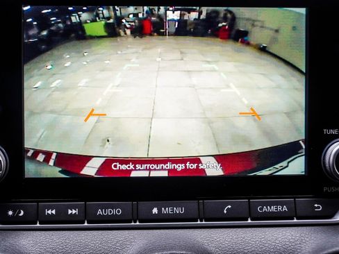 Used 2024 Nissan Sentra SV image 22