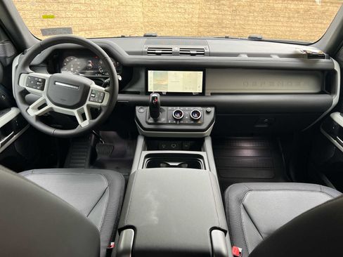 Certified 2024 Land Rover Defender 110 X-Dynamic SE image 8