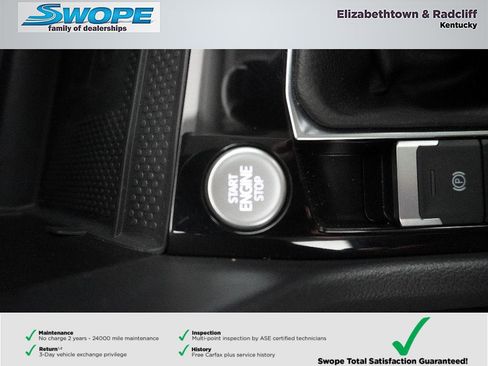 Used 2024 Volkswagen Taos SE image 16