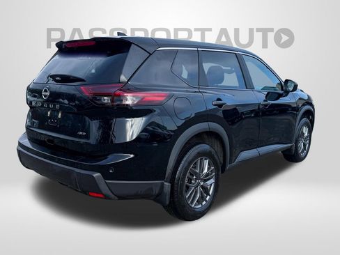 Certified 2025 Nissan Rogue S image 5