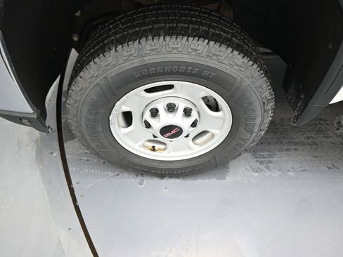 Used 2020 GMC Sierra 2500 4x4 Crew Cab w/ Fleet Convenience Package image 8