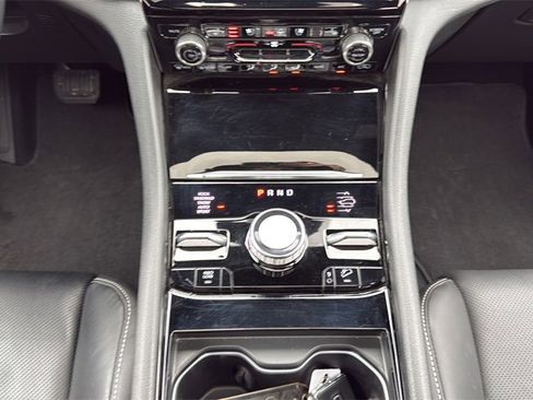 Used 2022 Jeep Grand Cherokee Overland w/ Advanced Protech Group III image 17