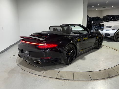 Used 2017 Porsche 911 Carrera image 16