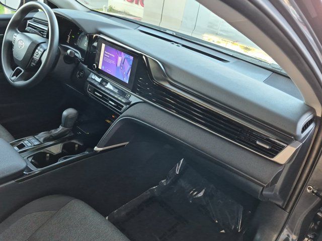 Used 2025 Toyota Camry LE FWD image 6