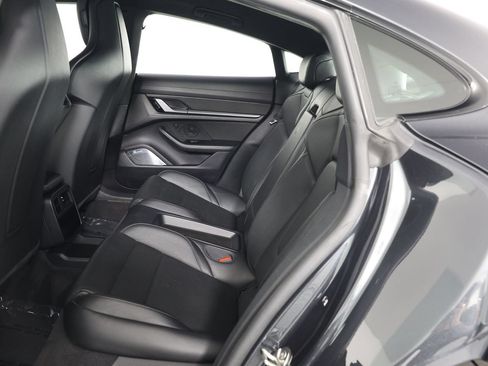 Certified 2020 Porsche Taycan Turbo S AWD/4WD image 31