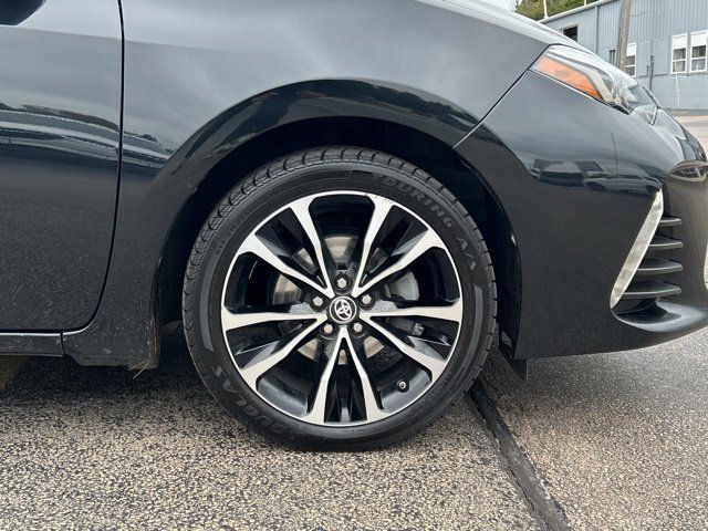 Used 2019 Toyota Corolla XSE FWD image 13
