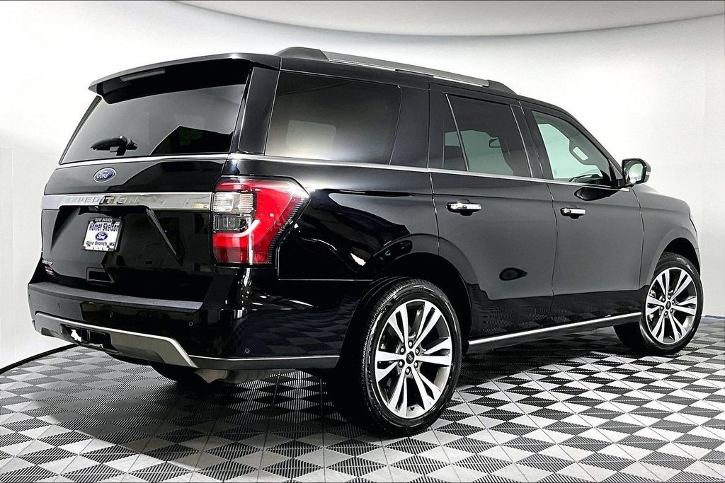 Used 2021 Ford Expedition Limited AWD/4WD image 12