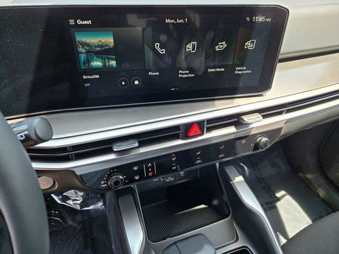 New 2026 Kia Sorento LX FWD image 9
