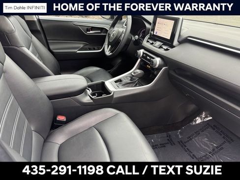 Used 2023 Toyota RAV4 XLE Premium image 19
