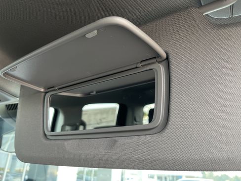 New 2026 GMC Sierra 1500 Elevation image 18