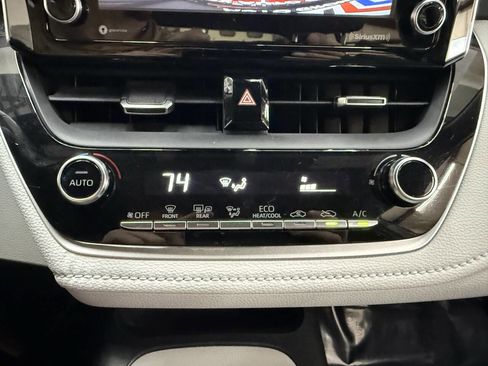 Used 2021 Toyota Corolla SE w/ Carpet Mat Package (TMS) image 29