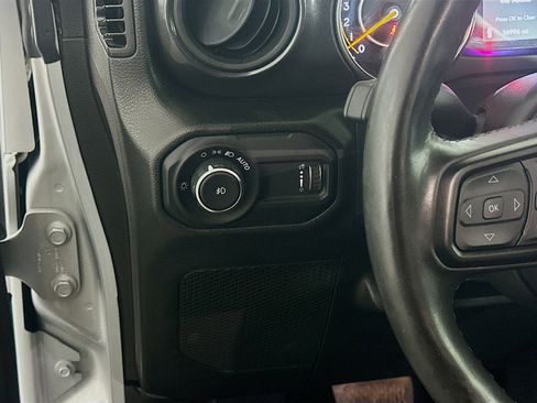 Used 2023 Jeep Wrangler Unlimited Sport image 16