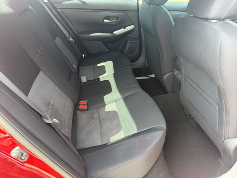 Certified 2021 Nissan Sentra SR FWD image 15
