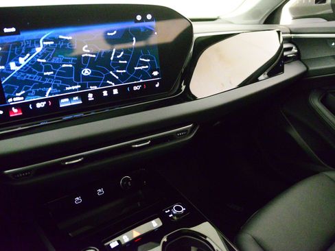 Certified 2025 Audi A5 2.0T Premium w/ Convenience Package image 27