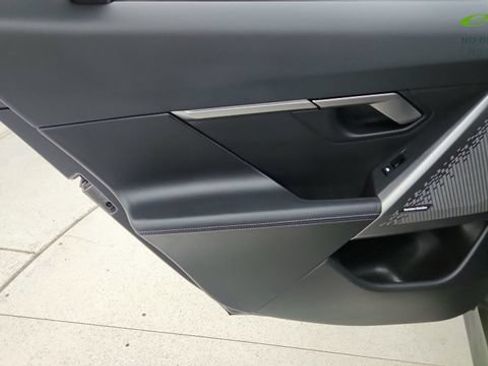 Used 2025 BMW 530i RWD image 32