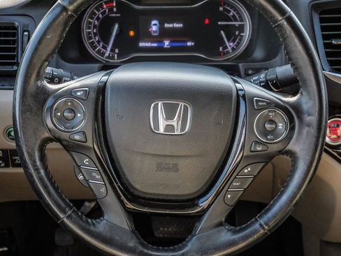 Used 2018 Honda Ridgeline RTL-E image 26