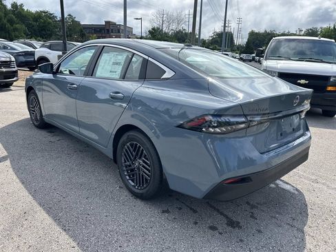 New 2026 Nissan Sentra SV w/ SV Convenience Package FWD image 5